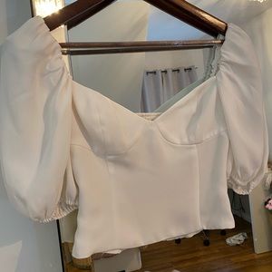 Aritzia Novella short sleeve blouse